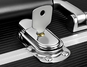 makeup case with lock